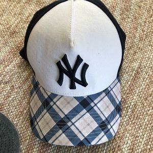 Yankees hat